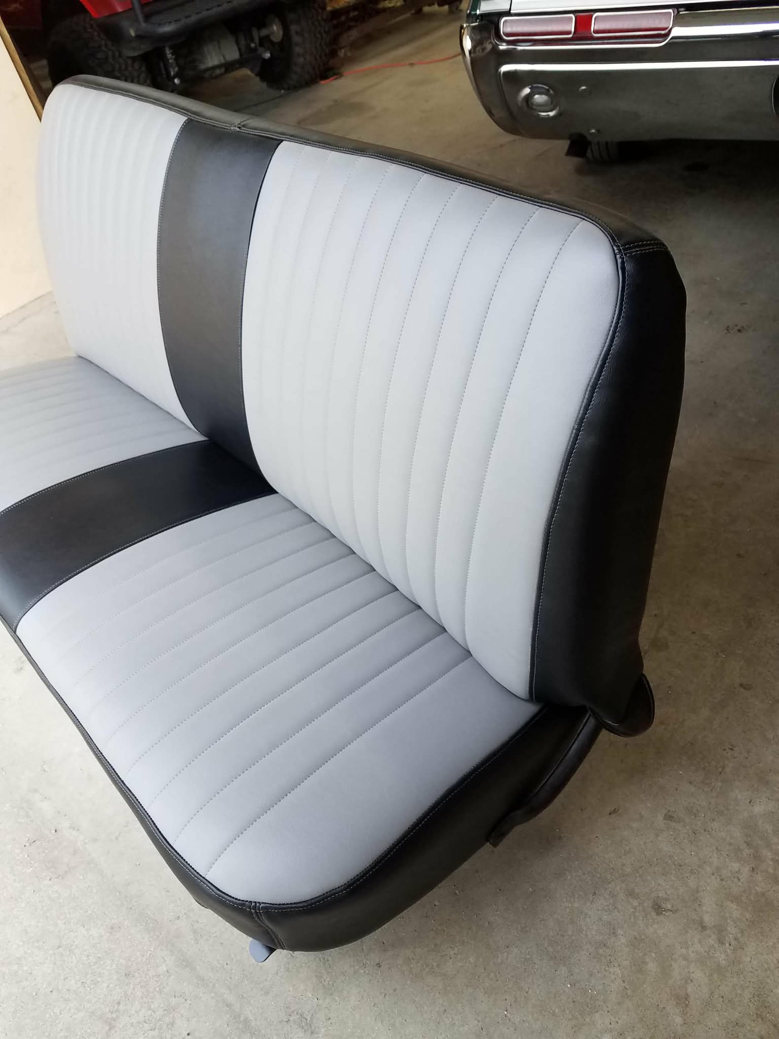 70s Ford Bench Seat detail