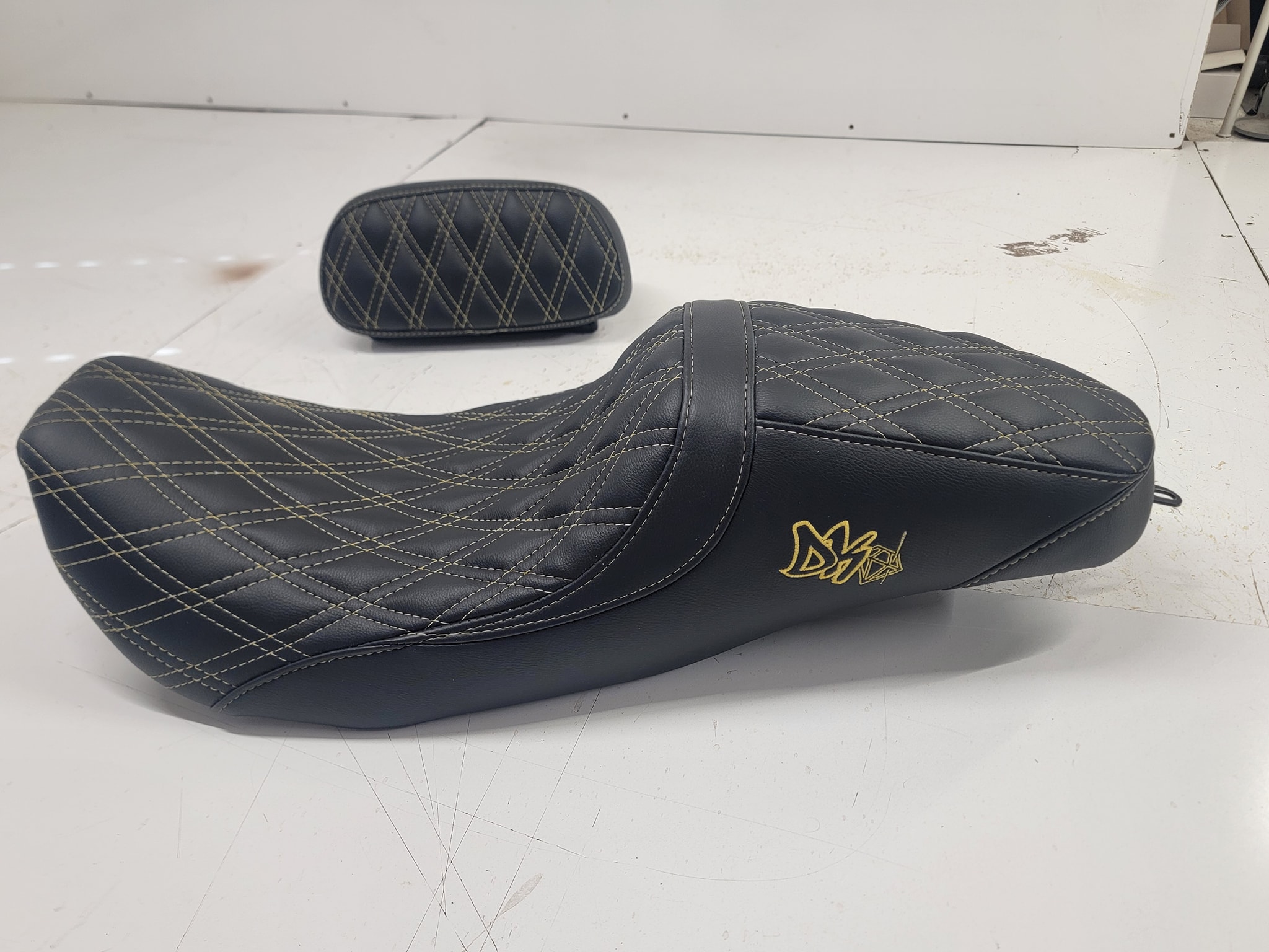 Double Stiched Diamond Motorcycle Seat detail