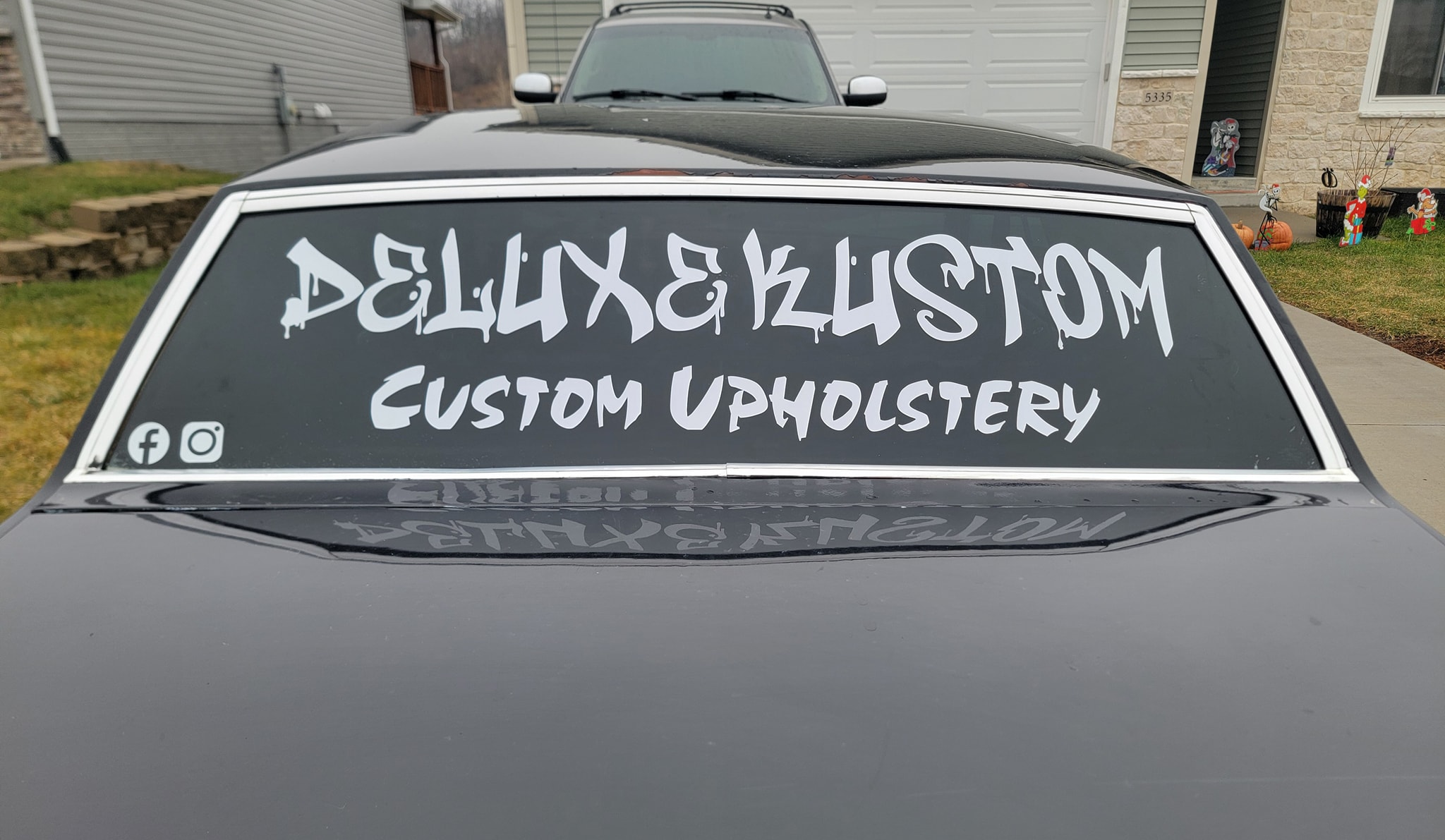 Custom vehicle in the Deluxe Kustom shop